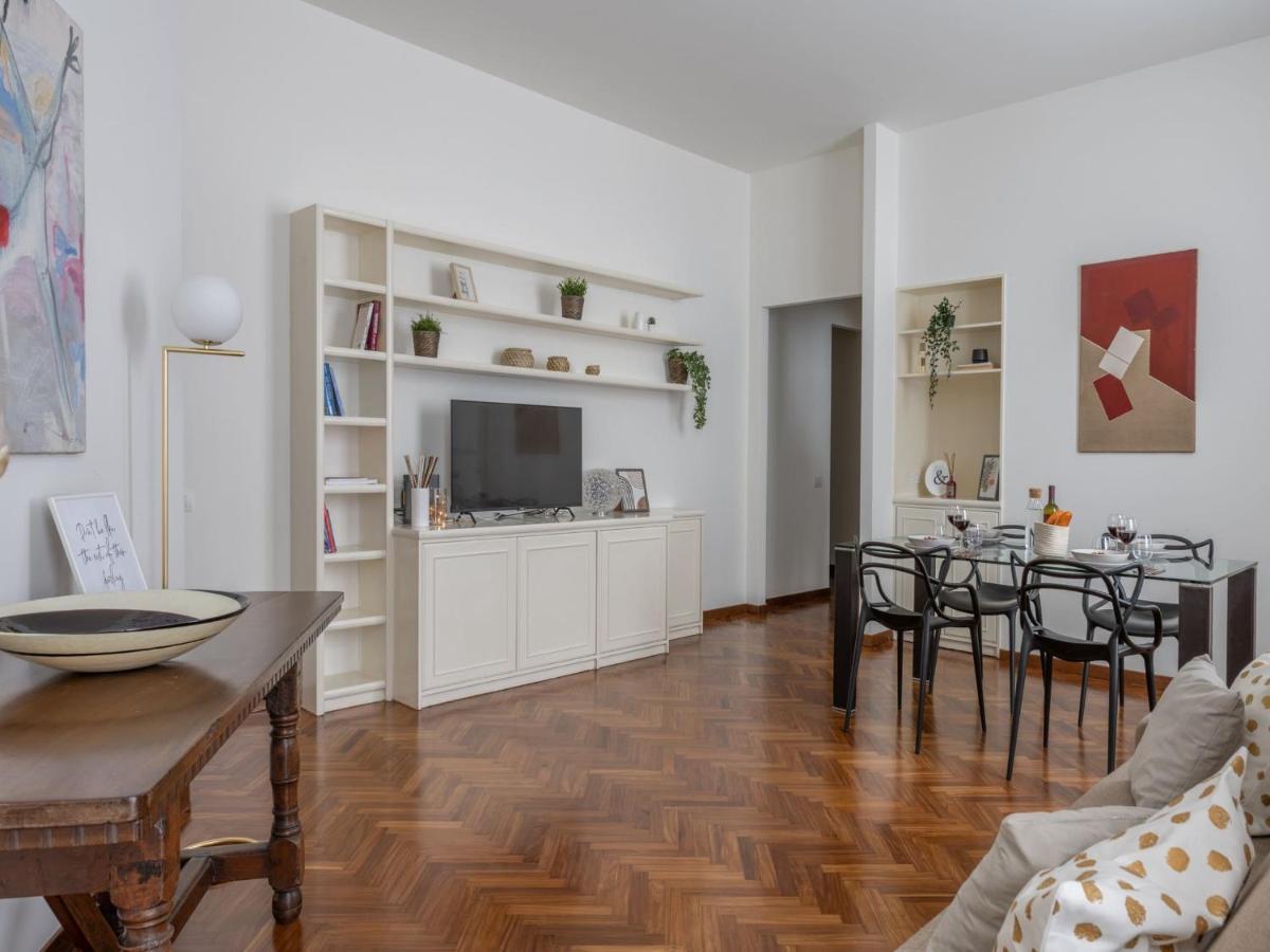 The Best Rent - Gorgeous Two-Bedroom Apartment In Porta Nuova District Milán Exterior foto