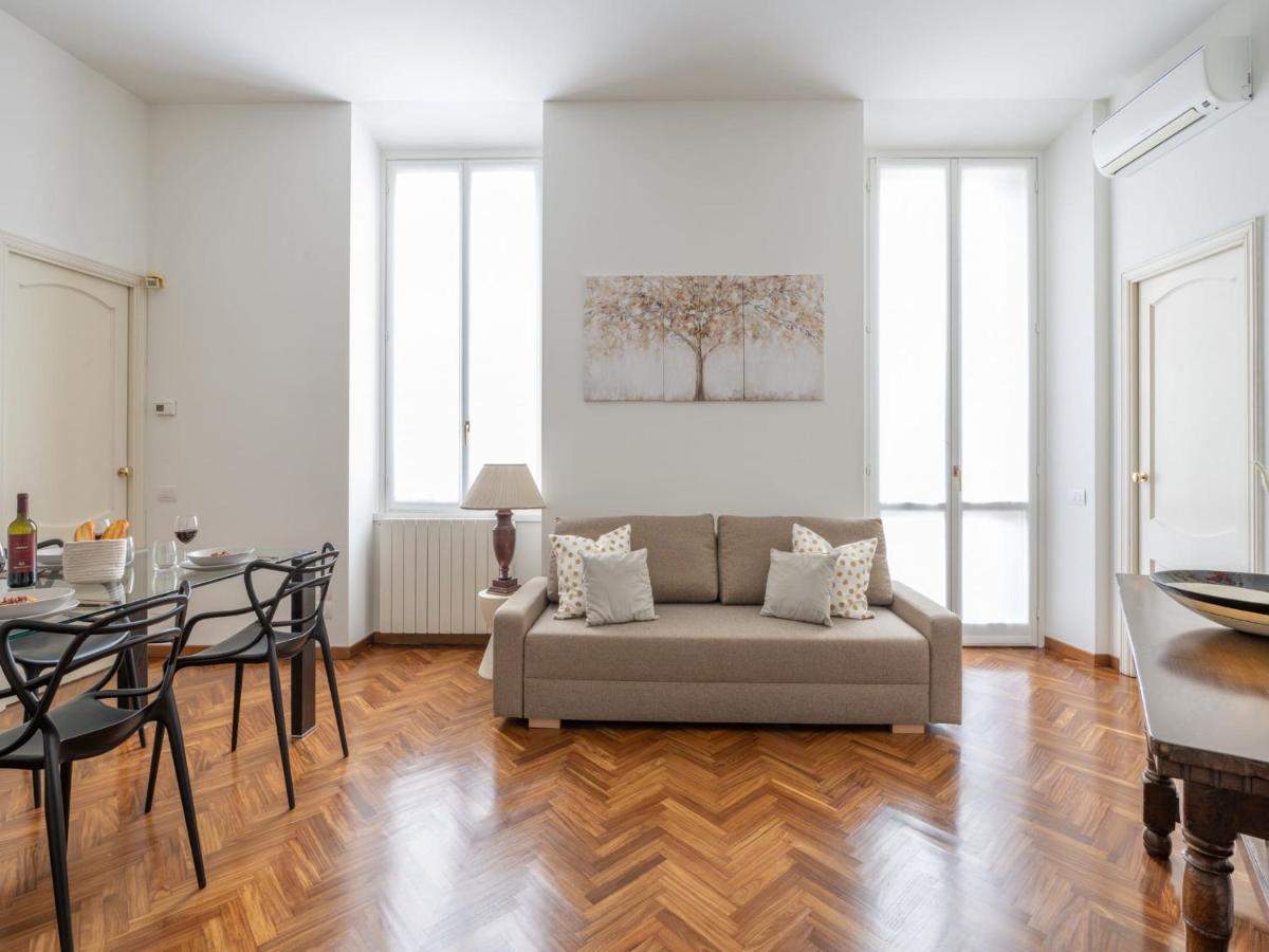 The Best Rent - Gorgeous Two-Bedroom Apartment In Porta Nuova District Milán Exterior foto