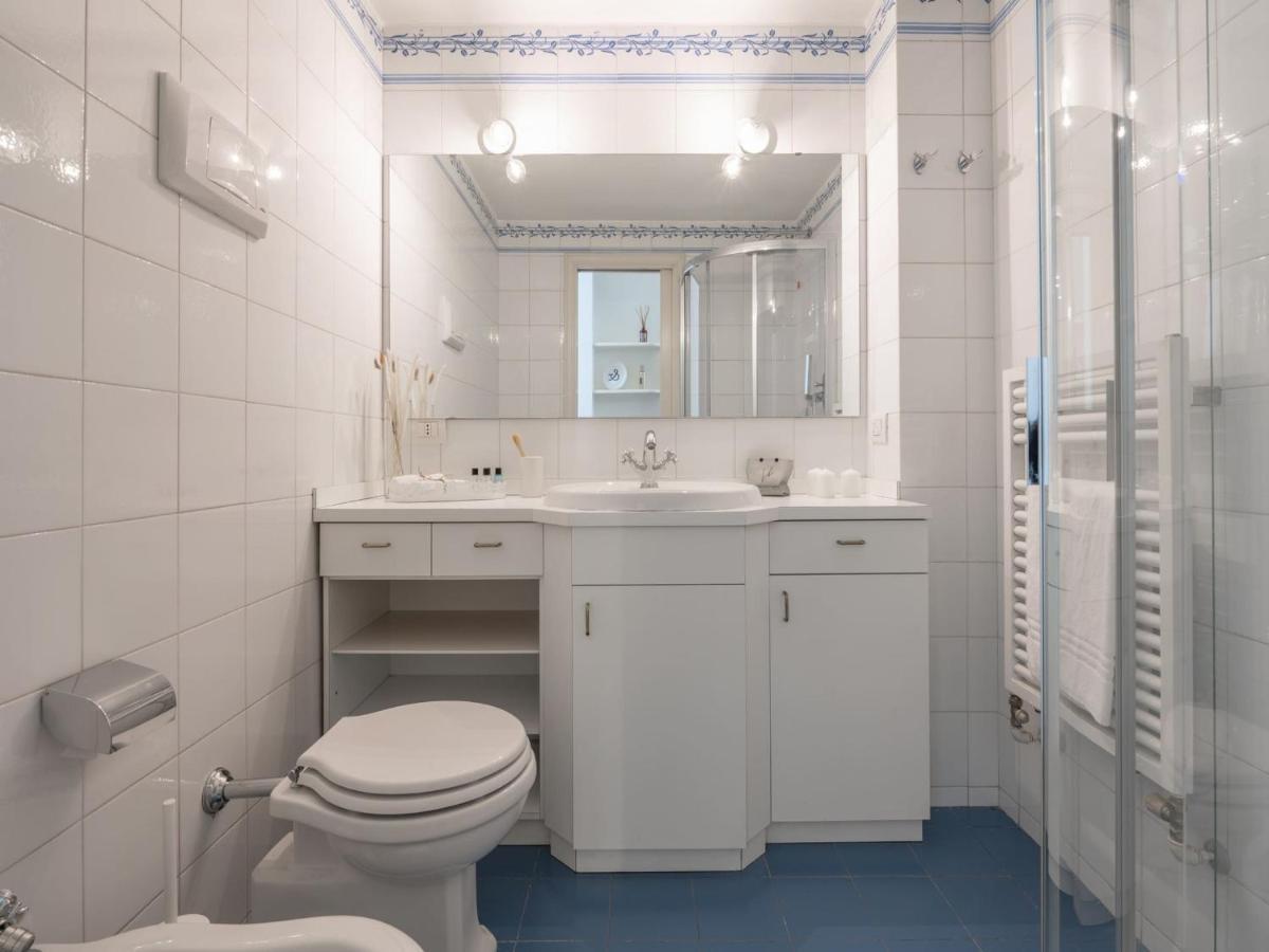 The Best Rent - Gorgeous Two-Bedroom Apartment In Porta Nuova District Milán Exterior foto