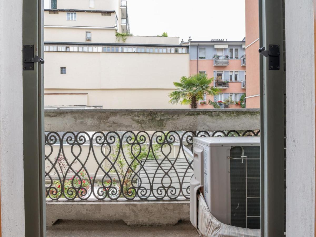 The Best Rent - Gorgeous Two-Bedroom Apartment In Porta Nuova District Milán Exterior foto